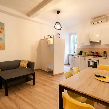 Trastevere Four Seasons Trilussa 2 * Rzym